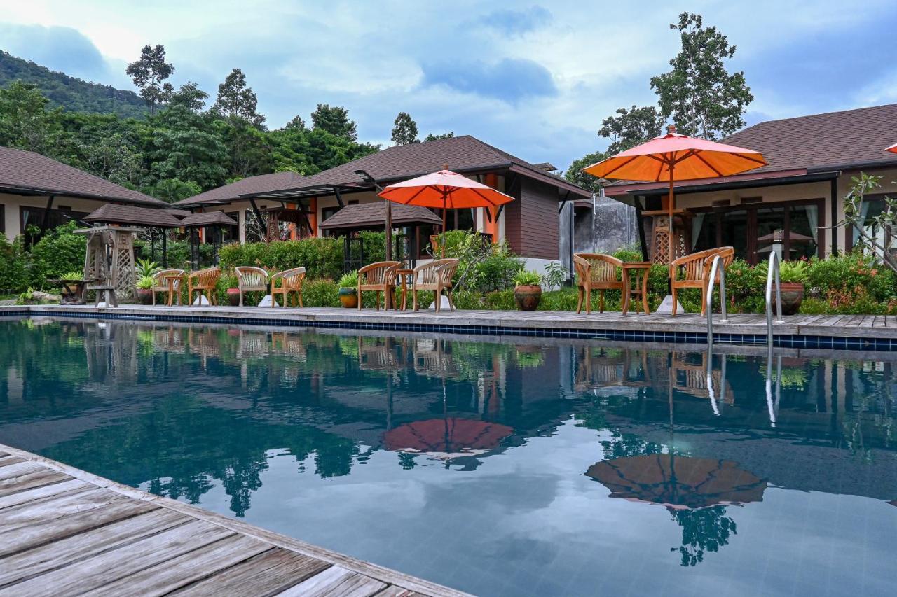 Hotel Cascade Tara Na Mueang Exterior foto