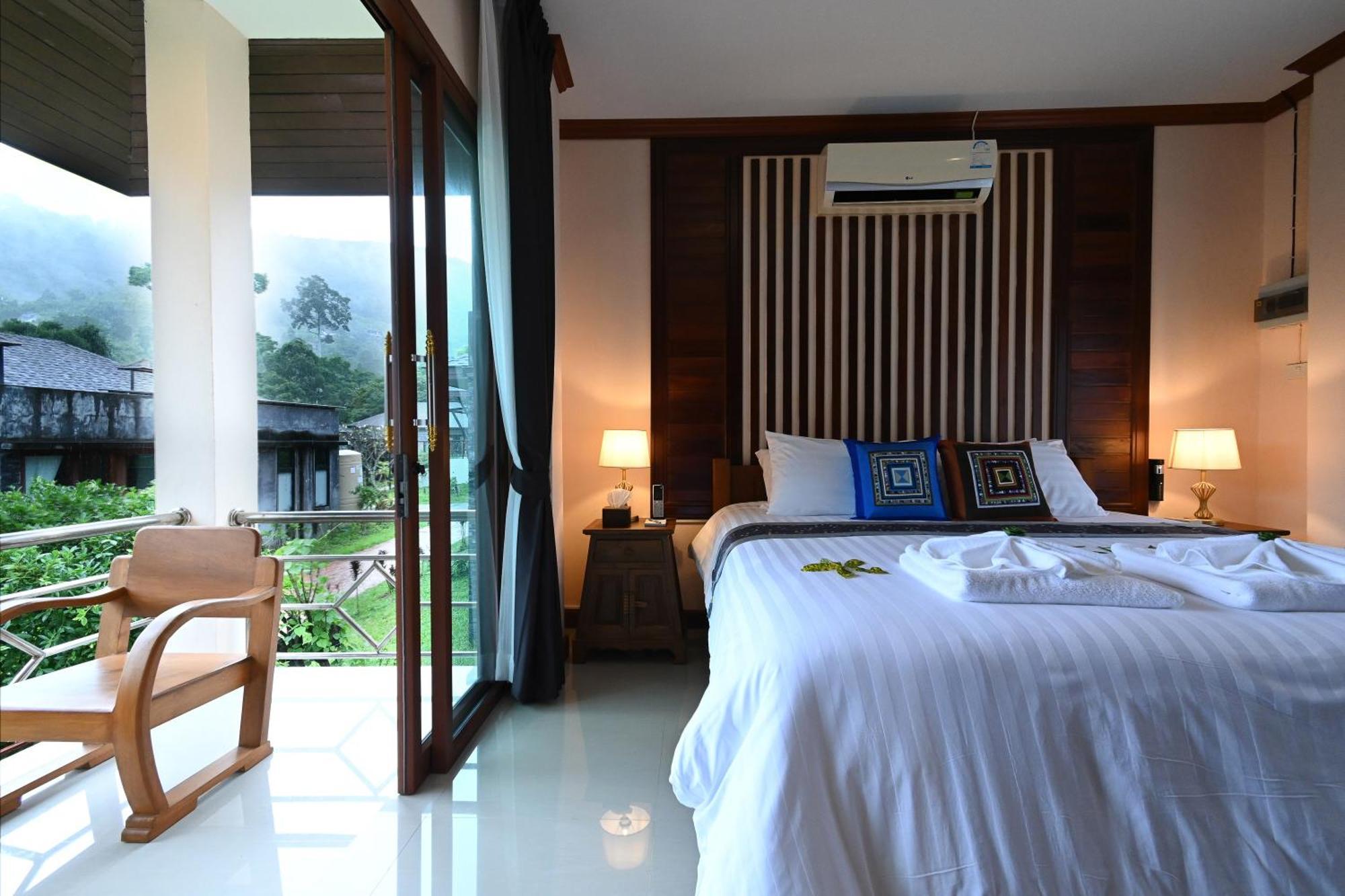 Hotel Cascade Tara Na Mueang Habitación foto