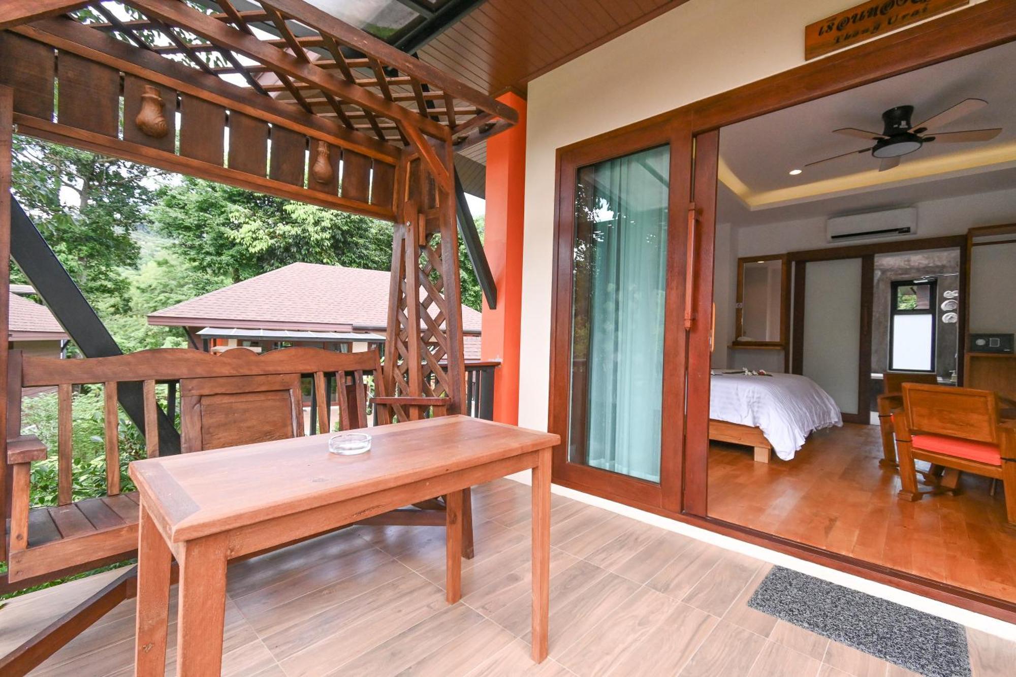 Hotel Cascade Tara Na Mueang Habitación foto