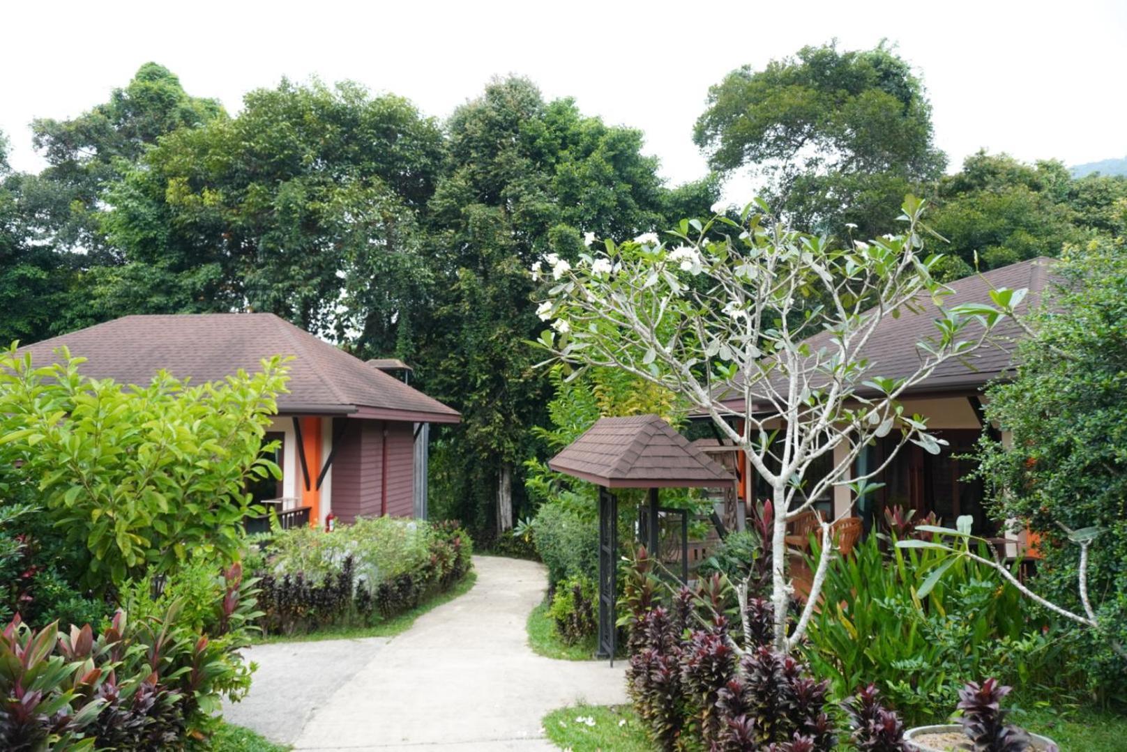 Hotel Cascade Tara Na Mueang Exterior foto